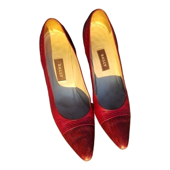 Bally Ladies Cranberry Color Heels Size 8.5